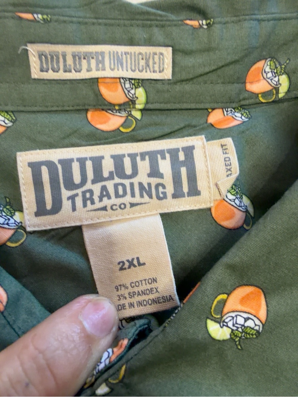 Duluth Trading Untucked Cocktail Print Button Up Shirt 2XL Green - Picture 3 of 7